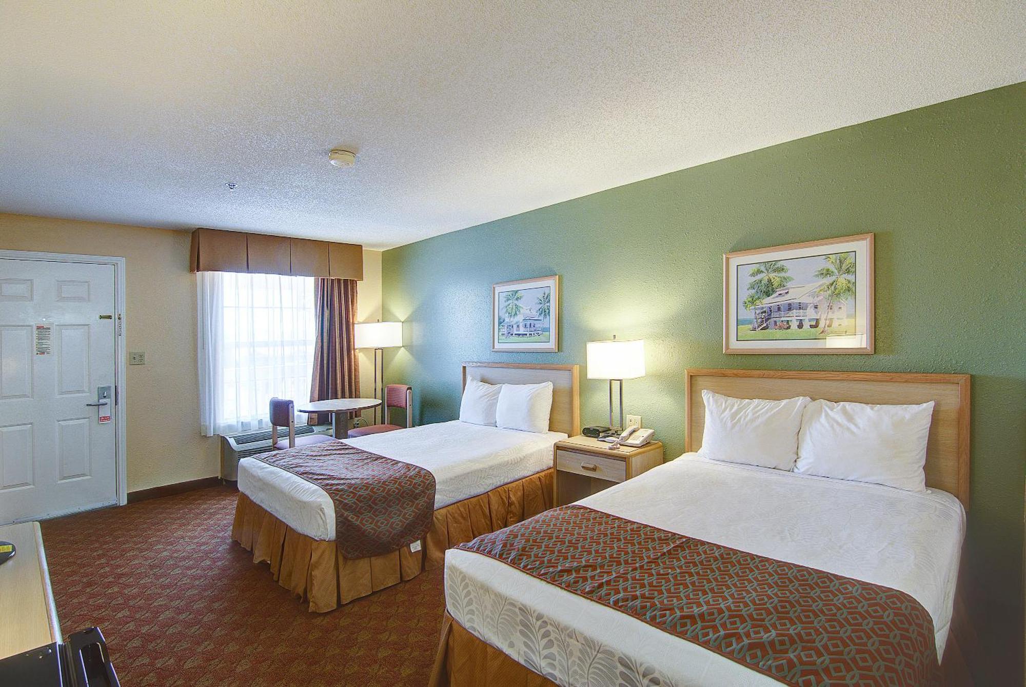 Key West Inn - Chatsworth Экстерьер фото